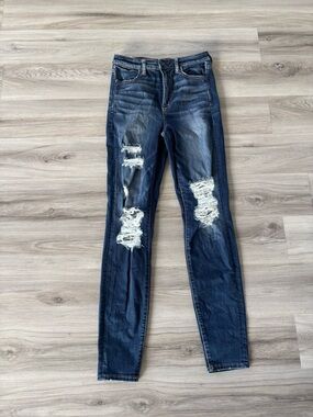 American Eagle 8 L Super Stretch Distressed Highest Rise Jeggings